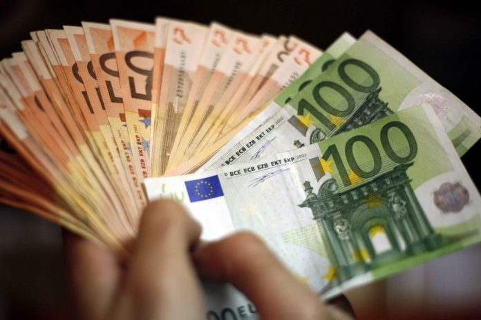 Συντάξεις: Χιλιάδες έξτρα ευρώ αν έχετε τόση σύνταξη