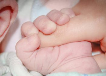 Επίδομα γέννησης: Πότε θα πληρωθεί η πρώτη δόση