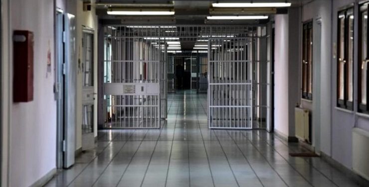 Επιχείρηση της ΕΛ.ΑΣ. στις φυλακές Νιγρίτας: Βρέθηκαν μαχαίρια ...