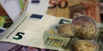 Συνταξεις: «Κλείδωσαν» αναδρομικά έως 16.085 ευρώ για 380.000 συνταξιούχους