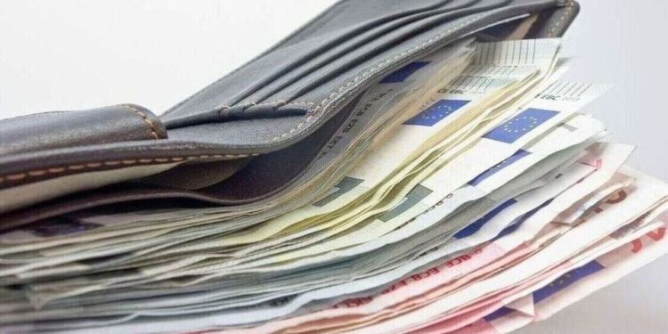 Υπουργείο Εργασίας ΕΦΚΑ ΔΥΠΑ ΟΑΕΔ: «Βρέχει» λεφτά από σήμερα 23/5: Ποιοι θα δουν χρήματα στα ΑΤΜ
