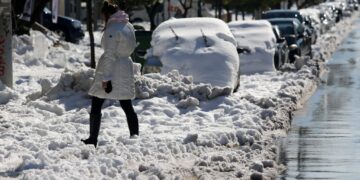 Νέα πρόγνωση Αρναούτογλου: Πότε τα έντονα χιόνια την Αττική (ΧΑΡΤΕΣ)