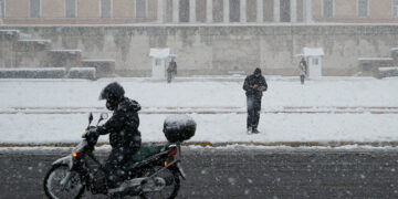 Χιόνια Αττική: Συναγερμός! Πού θα χιονίσει τις επόμενες ώρες