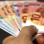 Προσοχή! Αυτό είναι το επίδομα που δίνει 810 ευρώ και το γνωρίζετε