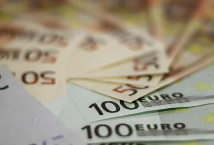 Επίδομα "βόμβα" σας δίνει 810 ευρώ - Πώς θα τα πάρετε